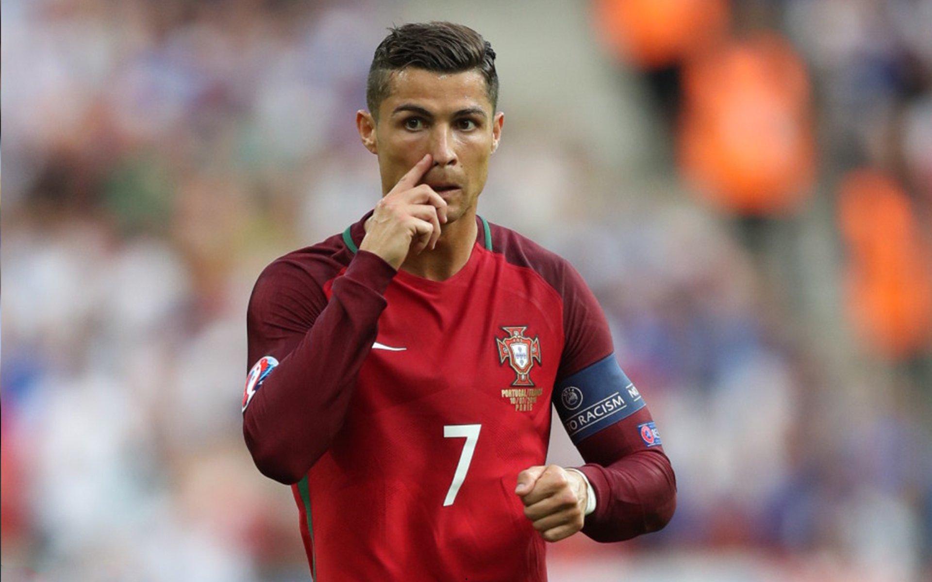 巴萨赛季四杀皇马创历史，官推防毒奶策略引爆舆论