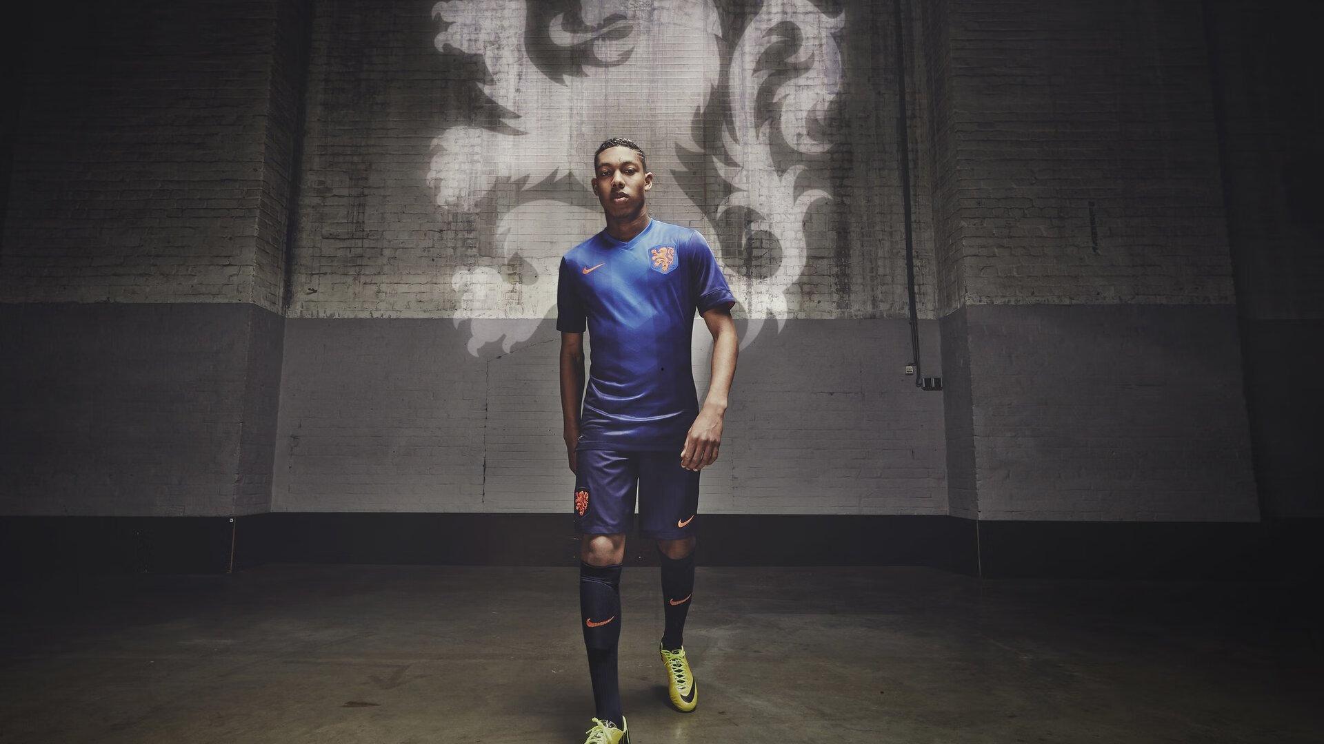 希尔德力挺库里，不解为何有人不愿搭档超级射手 赞其防守吸引力改变战局