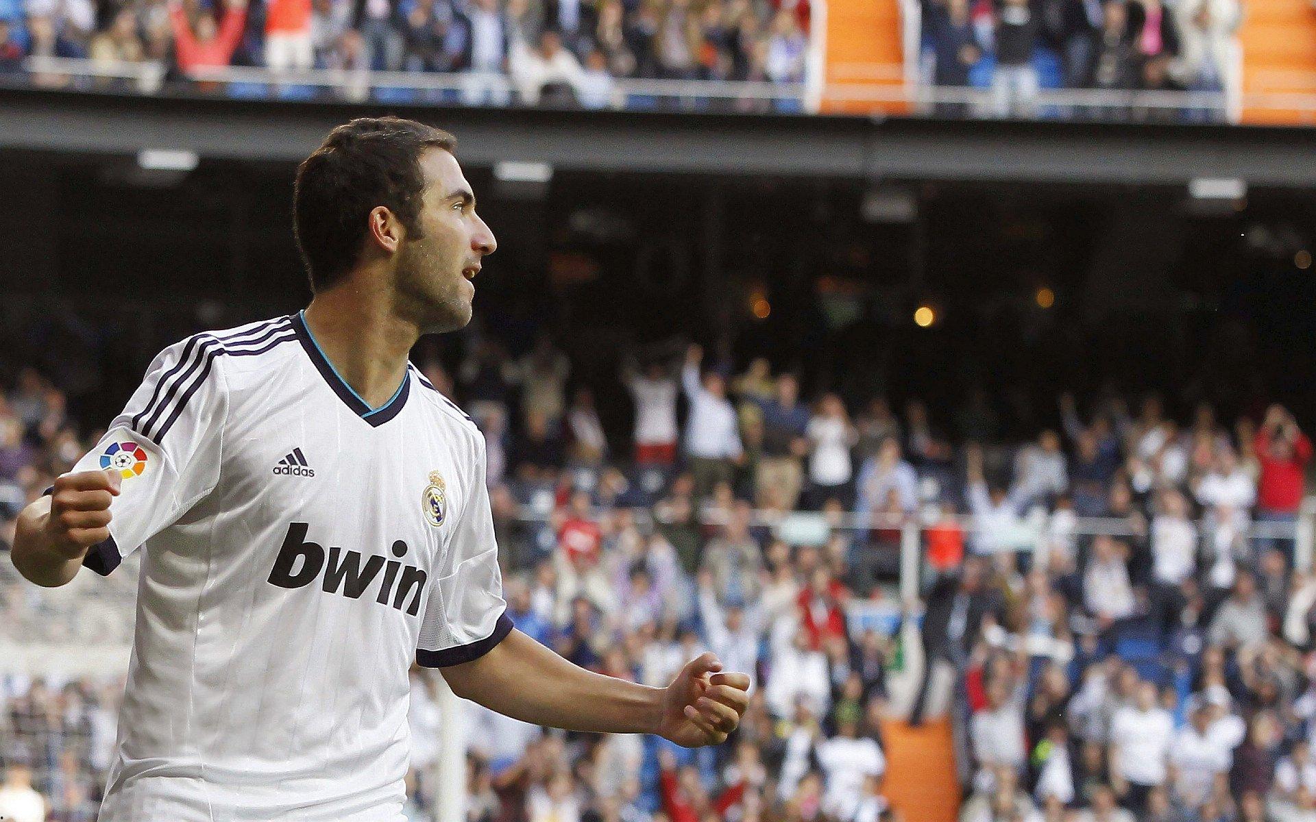 C罗与亚马尔上演新老对决！欧国联巅峰之战，葡萄牙迎战西班牙