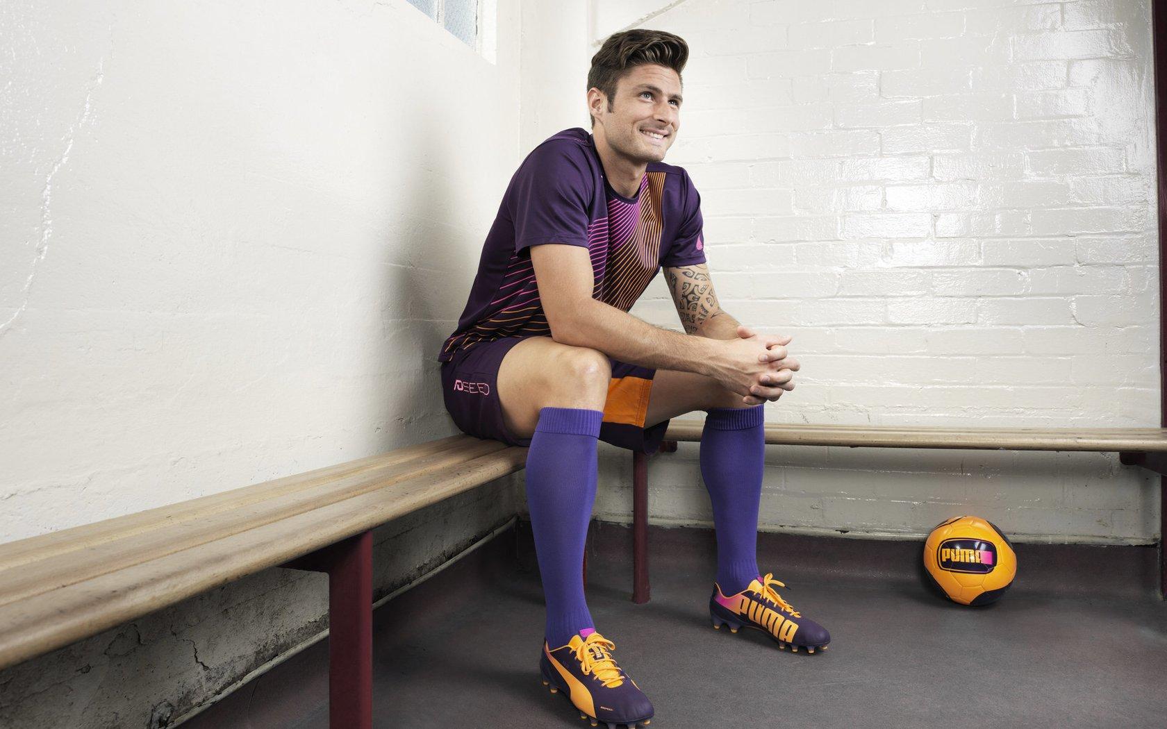 北伦敦双雄引爆中场争夺战，阿森纳与热刺竞逐布伦特福德核心诺尔高