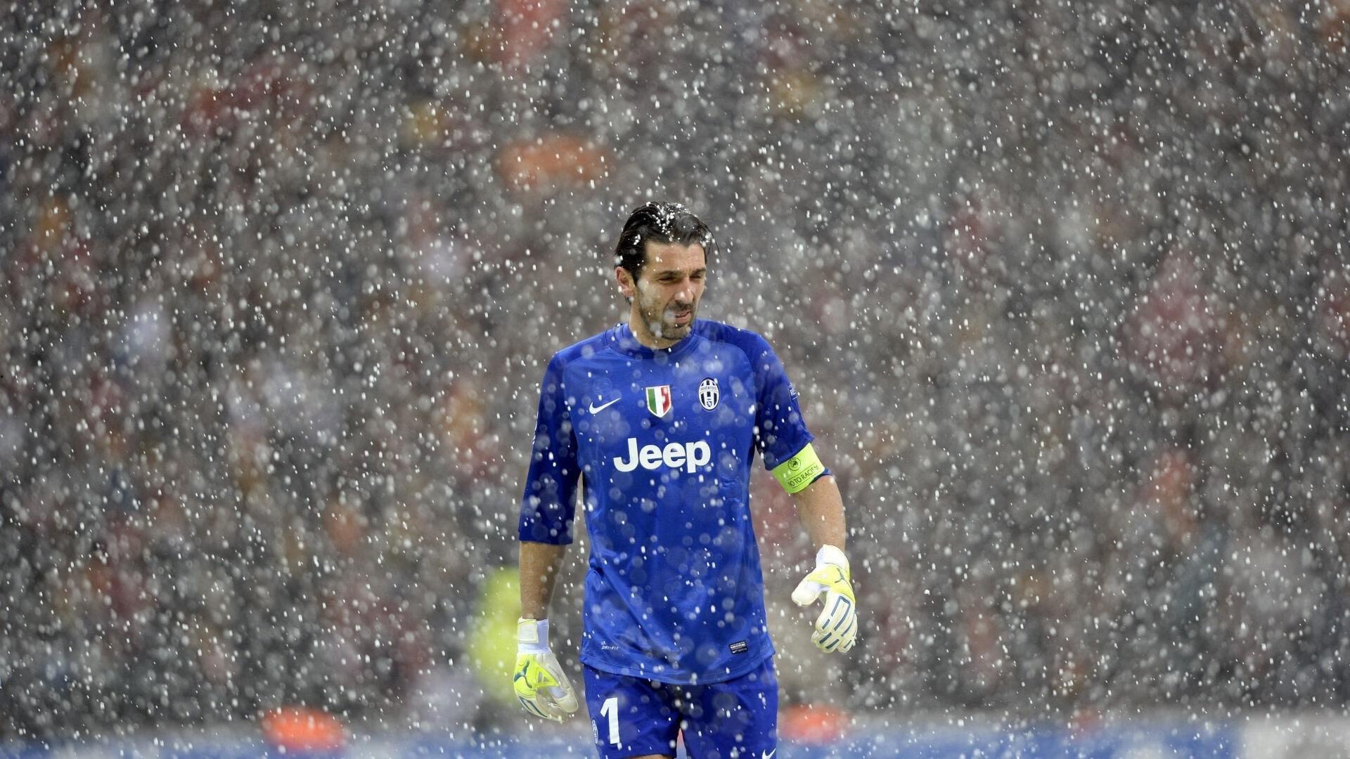 马特里呼吁锋线双星化解心结，劳塔罗与小图拉姆的默契是意甲争冠关键